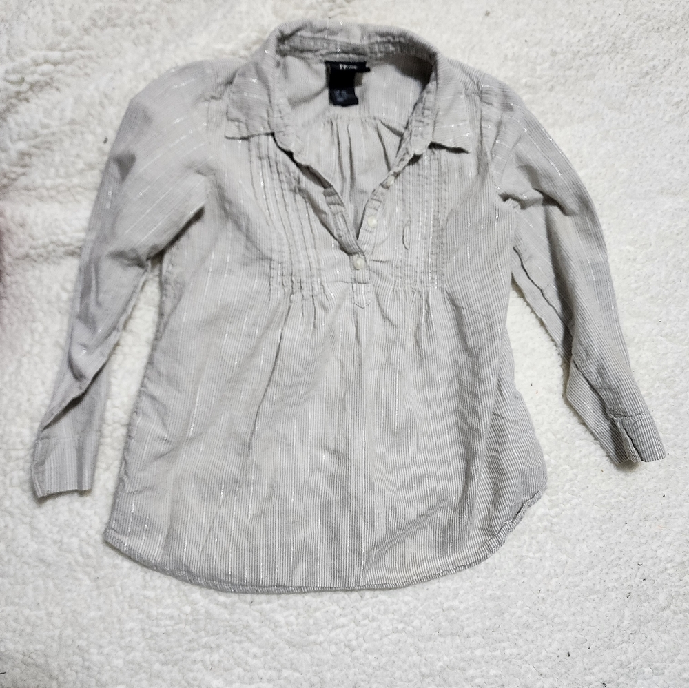 Girls H&M button up gray shirt